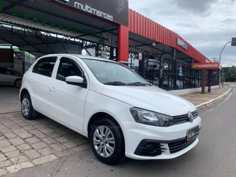 VOLKSWAGEN - GOL - 2017/2018 - Branca - R$ 47.900,00